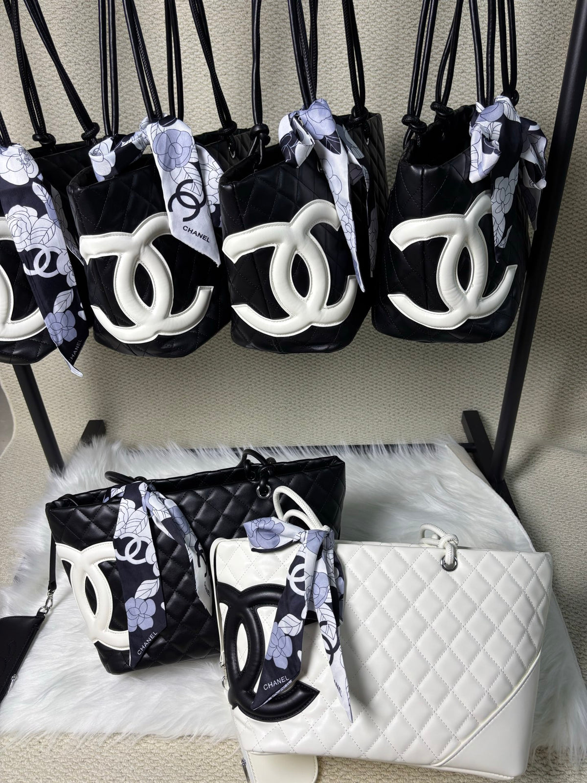 Channel 2026 New Portable Panda Black and White Color Matching Cambon Vegetable Basket Tote Shoulder Shopping Bag