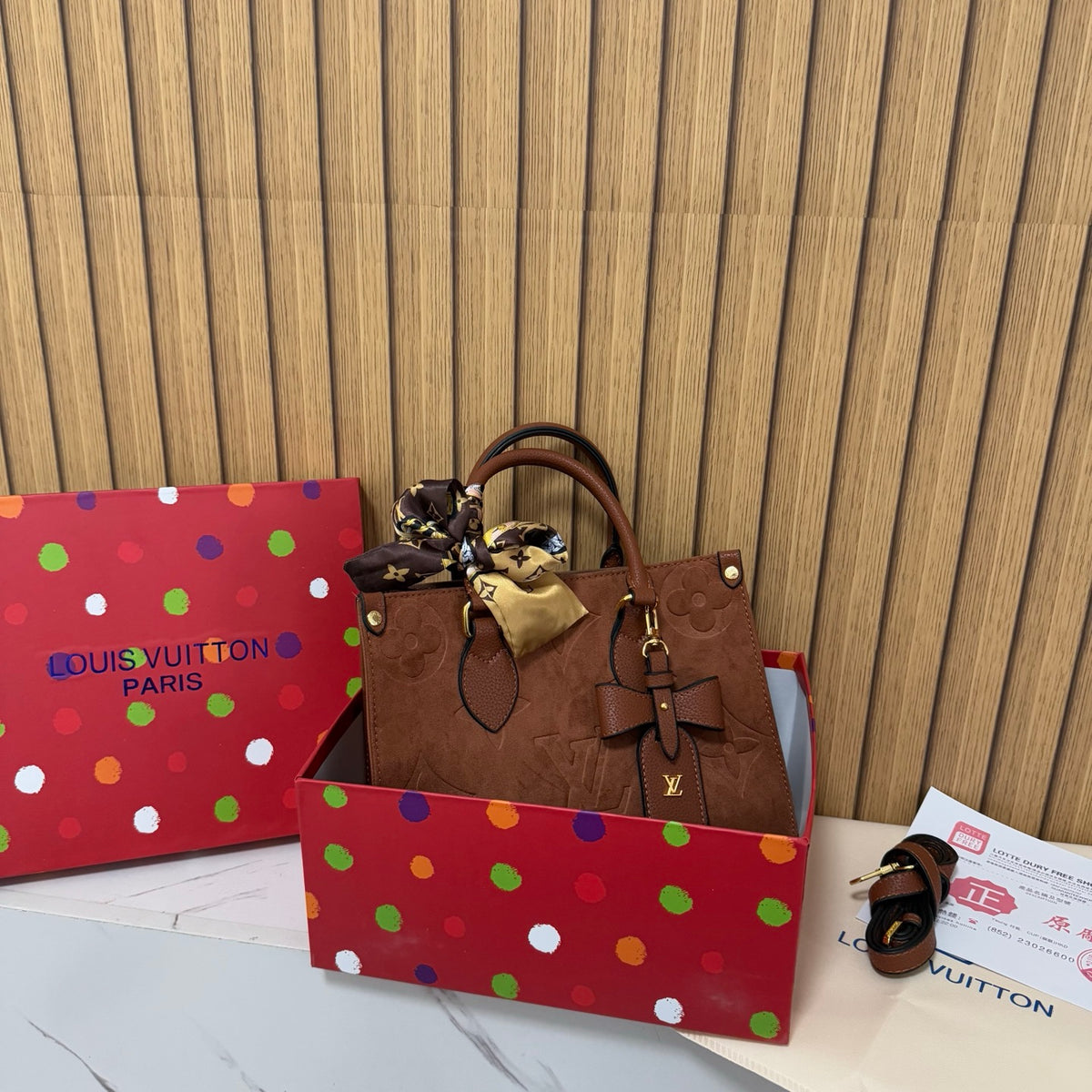 2026 New Butterfly 3D Women's Handbag Trendy Texture Shoulder Crossbody Tote Bag Pure Color Large Square Bag Zipper Closure Main image