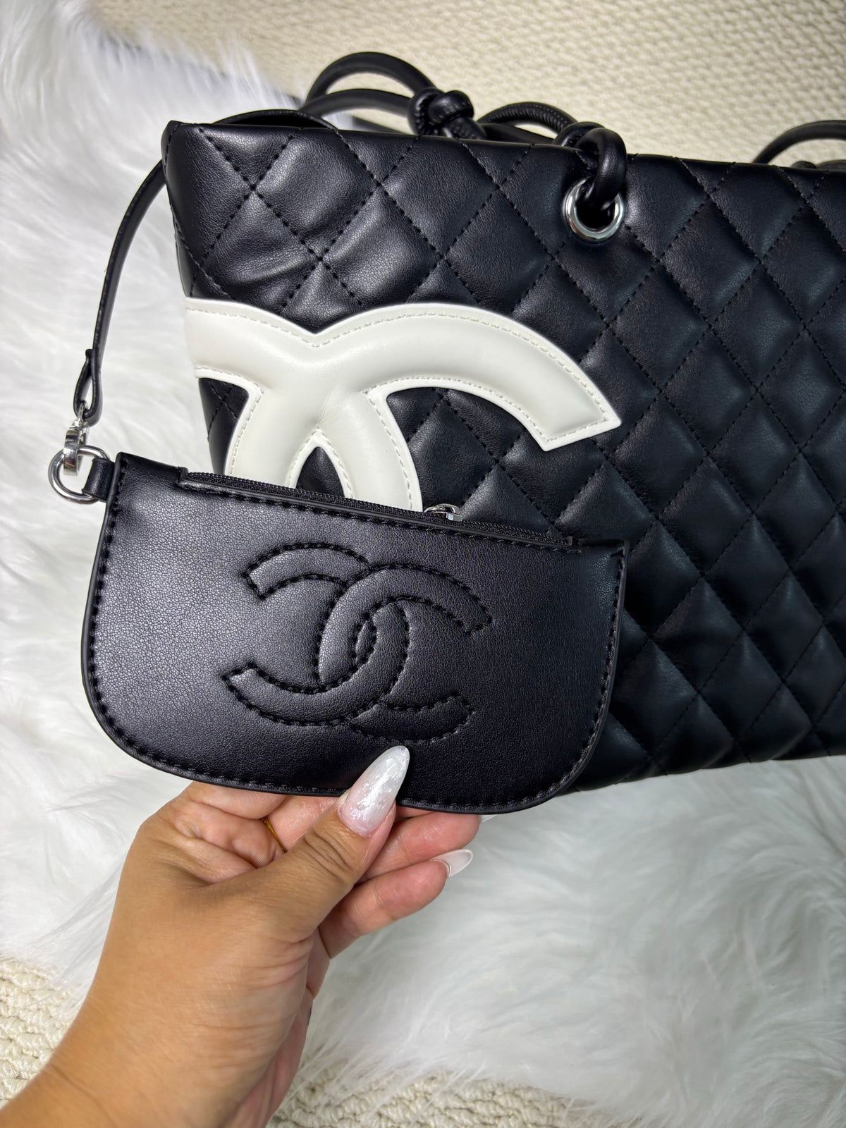 Channel 2026 New Portable Panda Black and White Color Matching Cambon Vegetable Basket Tote Shoulder Shopping Bag