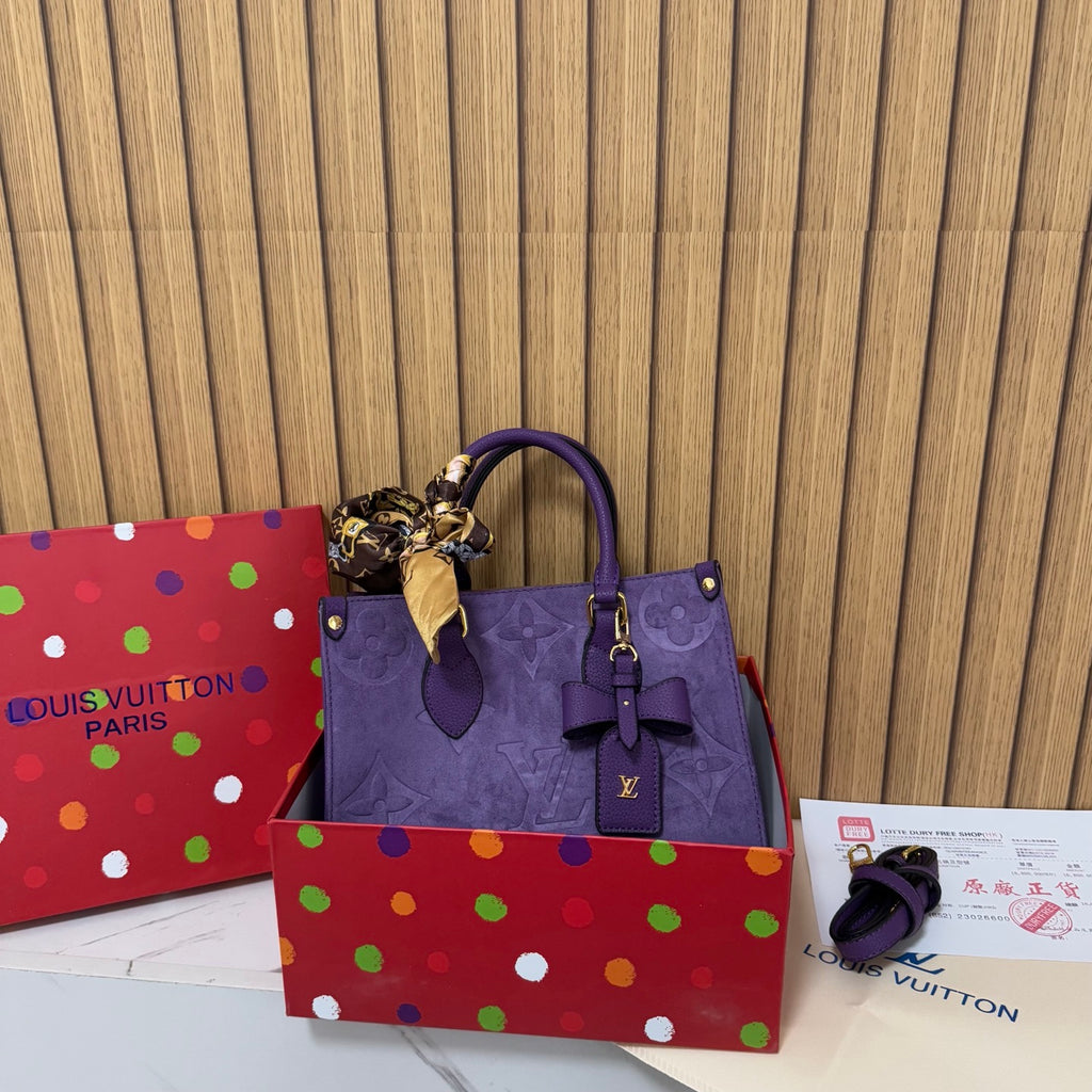 2026 New Butterfly 3D Women's Handbag Trendy Texture Shoulder Crossbody Tote Bag Pure Color Large Square Bag Zipper Closure
