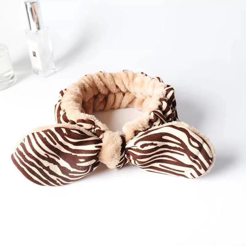 New cartoon hair band, special for face washing, Internet celebrity female tide mask, wide-sided simple hair band, pressure headband, headband.