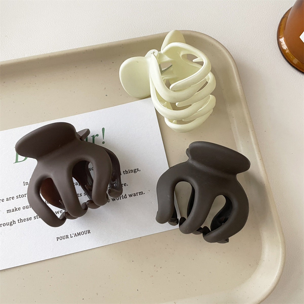 Black high ponytail fixed artifact high cranial top non-collapsing hairpin children pumpkin large back head grab clip shark clip