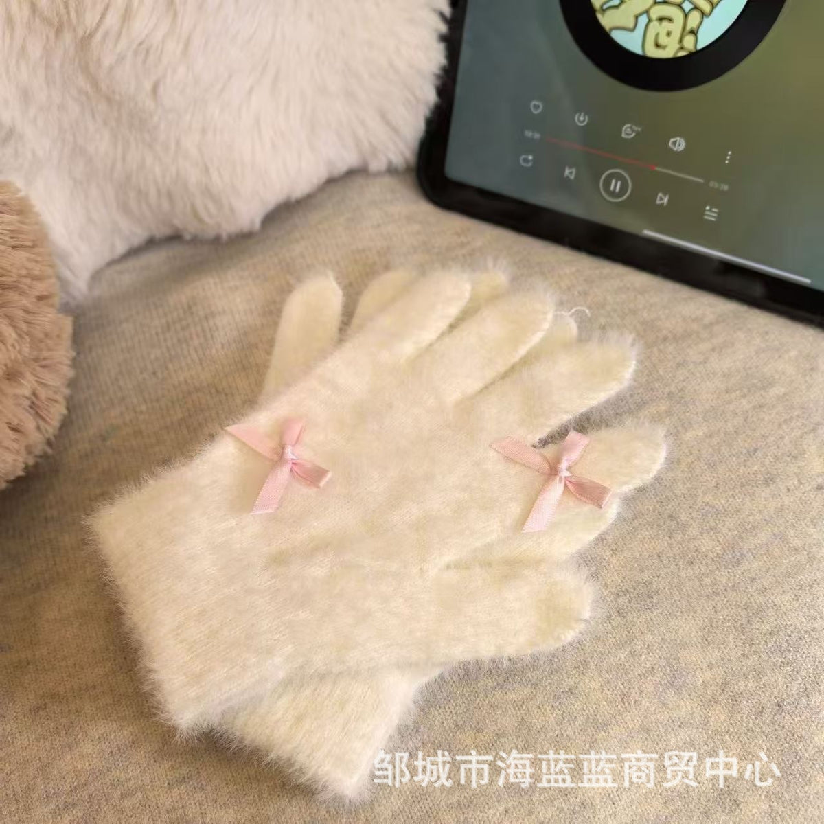 小红书同款kt猫手套带钻带水钻猫咪装饰手套冬季保暖水貂毛可爱学