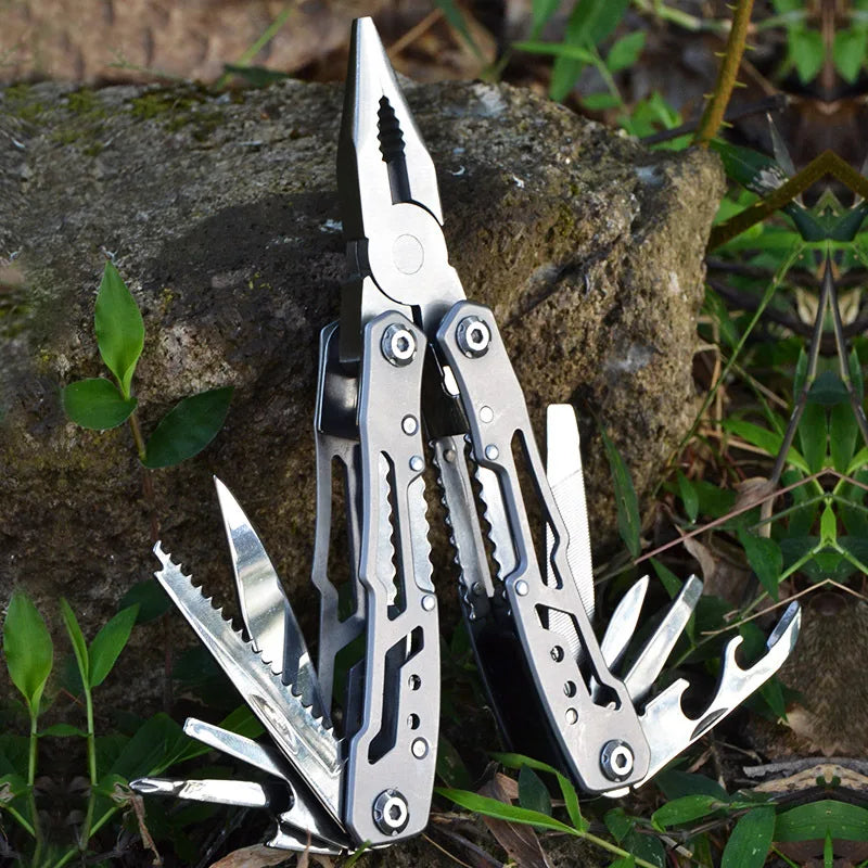 Multi-tool Pliers Outdoor Combination Knife Pliers Stainless Steel Folding Portable Multi-purpose Camping Survival Pliers Tools Main image