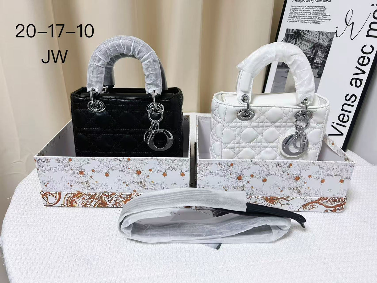 Premium Light Luxury Princess Diana Bag Texture Fashionable New Trend Commuter Bag Versatile Shoulder Handbag Main image