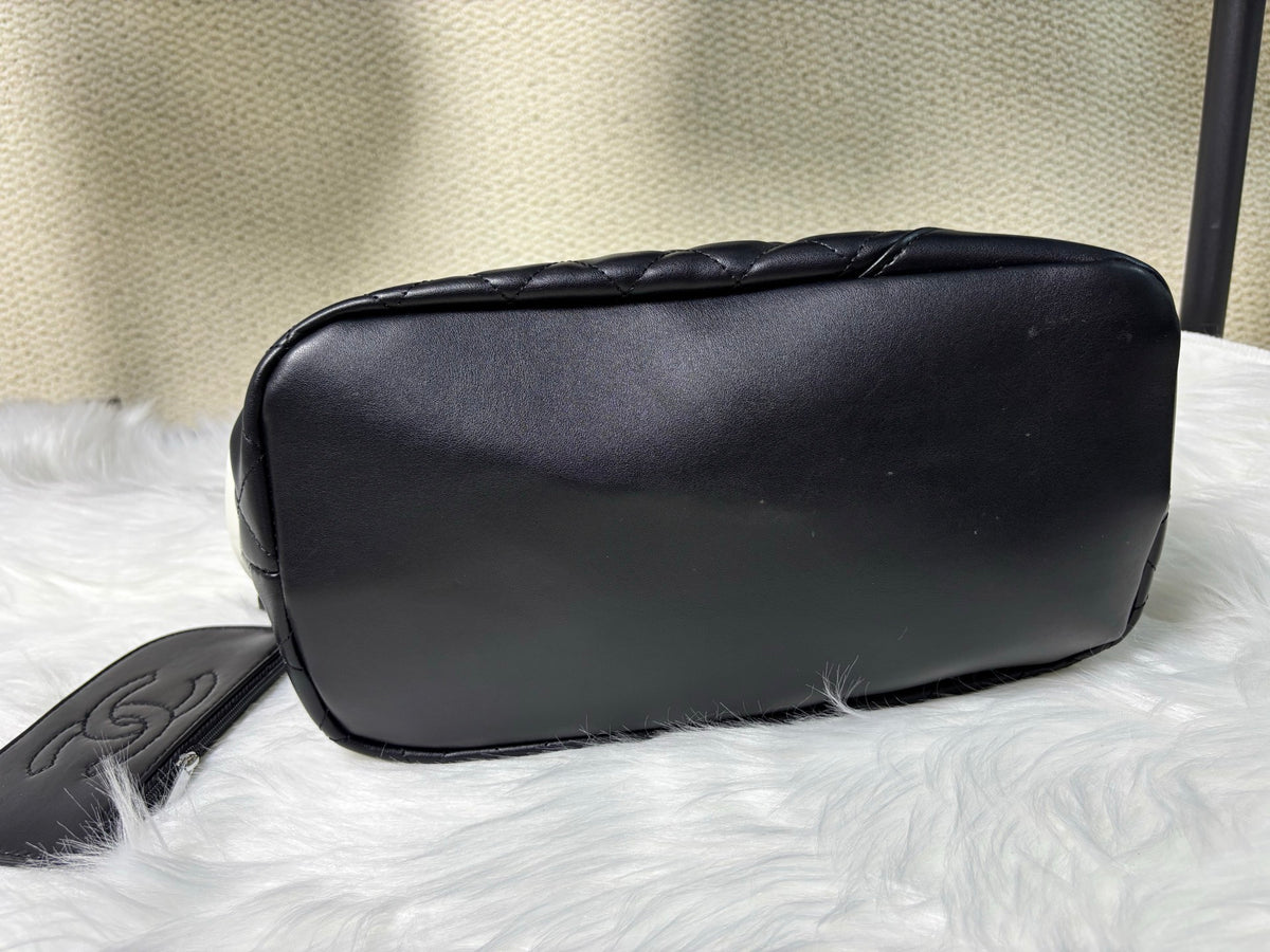 Channel 2026 New Portable Panda Black and White Color Matching Cambon Vegetable Basket Tote Shoulder Shopping Bag